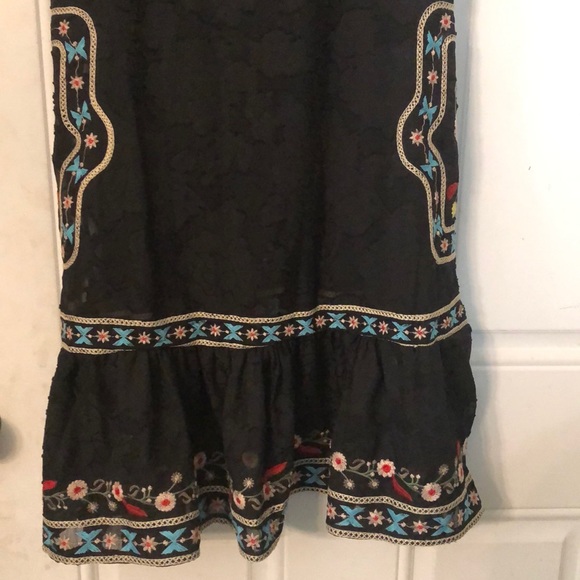 Chicwish Embroidered Floral Sleeveless Black Overlay Dress - Picture 7 of 13